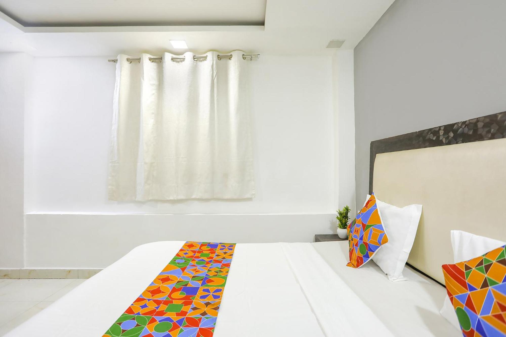 OYO 91803 Hotel Mannat New Delhi Buitenkant foto