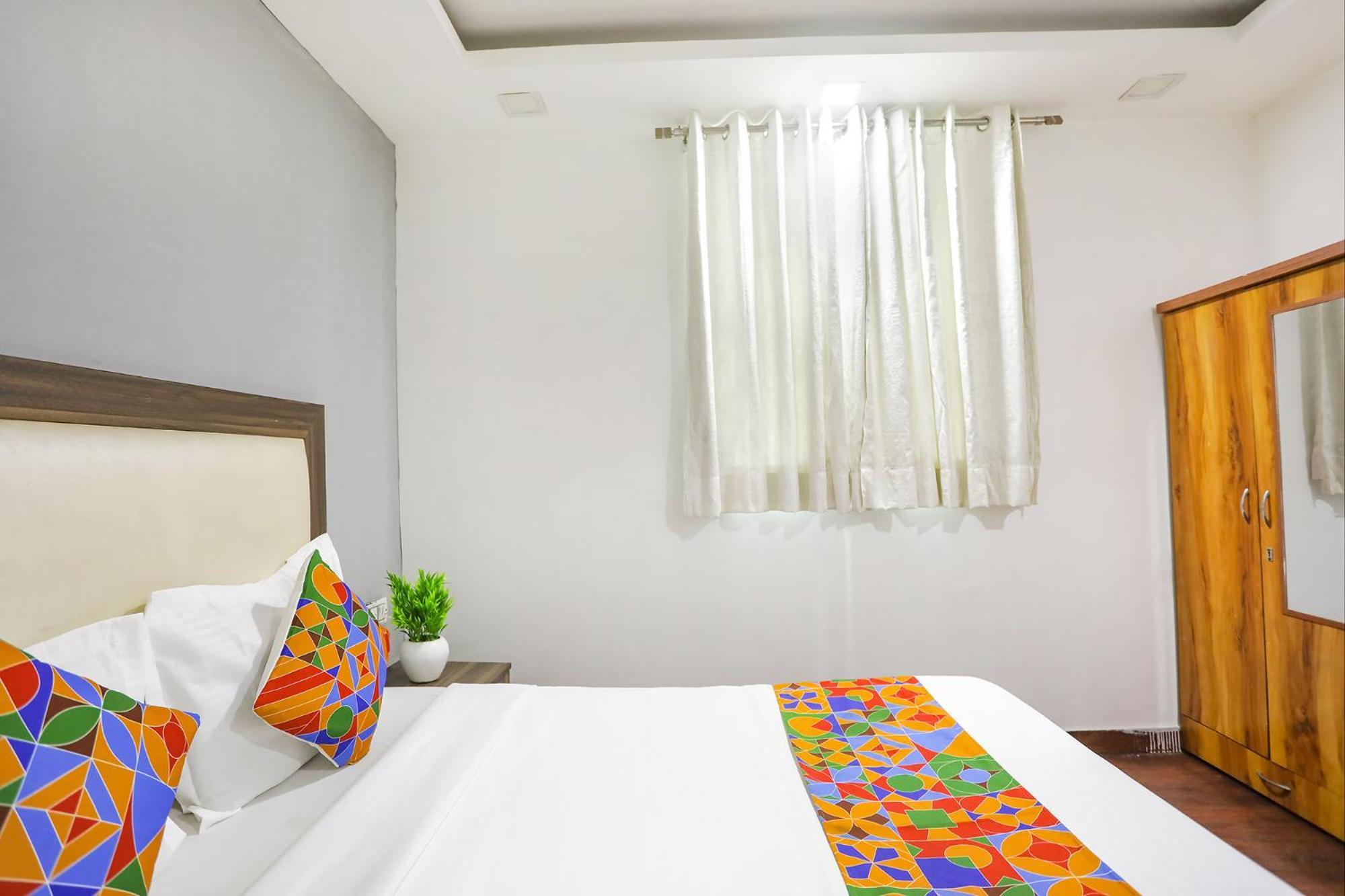 OYO 91803 Hotel Mannat New Delhi Buitenkant foto