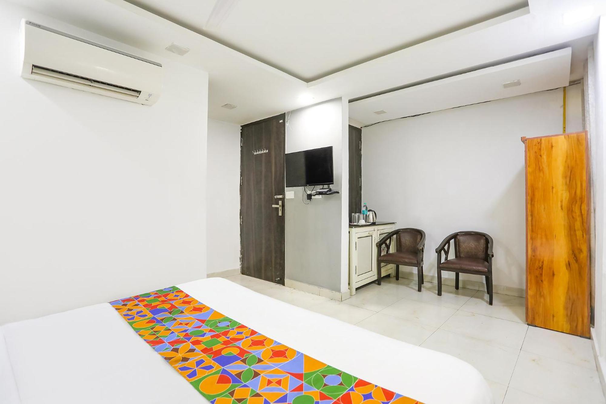 OYO 91803 Hotel Mannat New Delhi Buitenkant foto